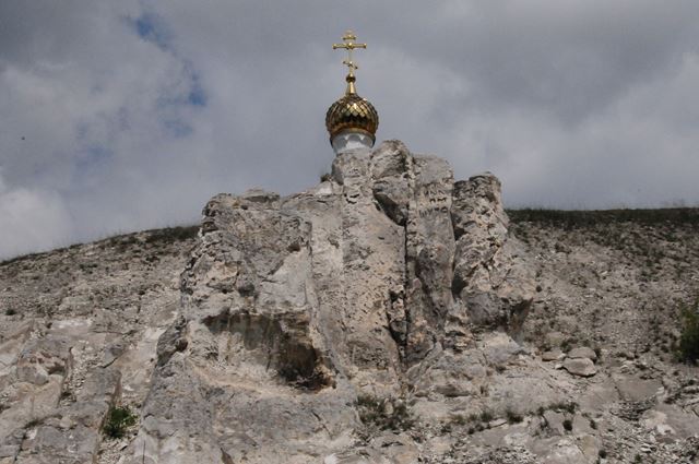 пещерный храм в дивногорье