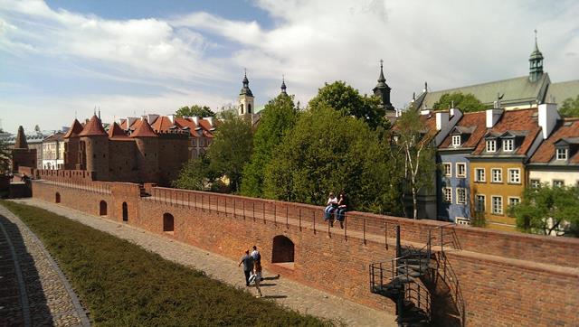 Варшава. Варшавский Барбакан